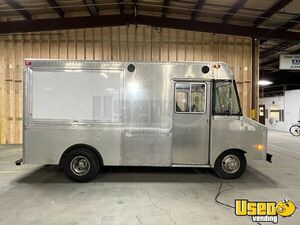 20' Ford Econoline E350 Food Truck | Mobile Street Vending Unit for Sale in Indiana!