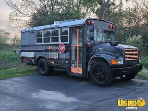 23' Diesel International Harvester 3800 Licensed & Health Dept Certified Food Truck for Sale in Indiana!