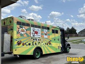 Well Equipped - 29' International All-Purpose Food Truck Mobile Food Unit for Sale in Kansas!