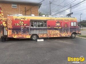 Loaded 33' Shawarmas Mobile Kitchen Food Truck w/ 2024 Kitchen Buildout + Pro Fire System for Sale in Kentucky!