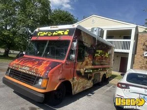 2000 - 22' Workhorse All-Purpose Food Truck Mobile Food Unit  for Sale in Kentucky!