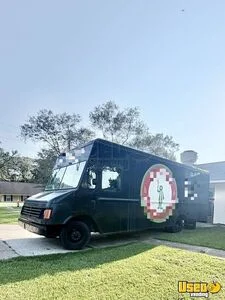 Well-Equipped Chevrolet P30 18' All-Purpose Mobile Food Truck w/ Pro Fire System for Sale in Louisiana!