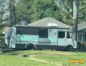 Well Equipped - Chevrolet P30 All-Purpose Food Truck with Fire Suppression System for Sale in Louisiana!
