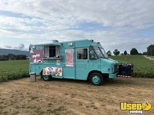 LOW MILES 2012 22' Ford F59 All-Purpose Food Truck with Pro Fire System for Sale in Maryland!