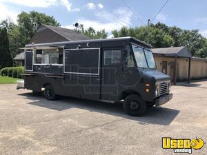 Licensed - Chevrolet P30 Step Van All Purpose Food Truck with 2014 Kitchen Build-Out for Sale in Michigan!