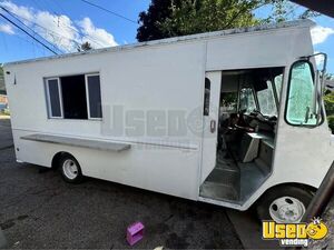 Versatile - 2000 Chevrolet P30 Empty Food Truck | DIY Truck for Sale in Minnesota!