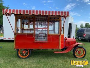 Eye-Catching Vintage 1917 Ford Model T Popcorn Concession Truck for Sale in Minnesota!