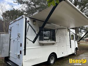 22' Chevrolet P30 All-Purpose Food Truck with Fire Suppression System for Sale in Mississippi!