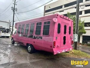 Well Maintained - All-Purpose Food Truck Mobile Food Unit for Sale Mississippi!