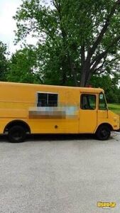 Awesome Chevrolet Step Van Food Truck / Used Kitchen on Wheels for Sale in Missouri!