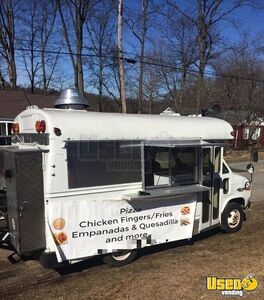 Chevy G30 Diesel Food Vending Truck / Mobile Kitchen Unit for General Use for Sale in New Jersey!