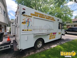 Low Mileage - 24' GMC P3500 Diesel Food Truck with Pro-Fire Suppression for Sale in New Jersey!