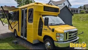2016 Ford E450 All-Purpose Food Truck Mobile Vending Unit for Sale in New Jersey!