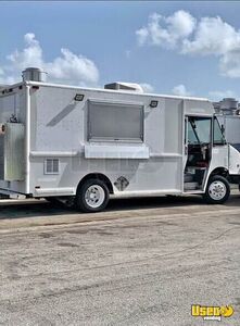 Freightliner Step Van Food Truck with Pro-Fire Suppression for Sale in New York!
