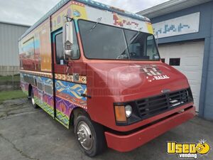 2004 Freightliner Diesel MWV Mobile Kitchen Food Truck w/Fire Suppression for Sale in New York!