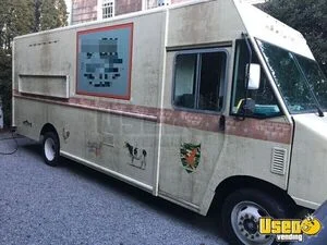 Low Mileage - 2015 8' x 25' Ford E59 Food Truck with Pro-Fire Suppression for Sale in New York!
