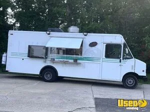 Well-Maintained 2006 Mobile Kitchen All-Purpose Food Truck  for Sale in North Carolina!
