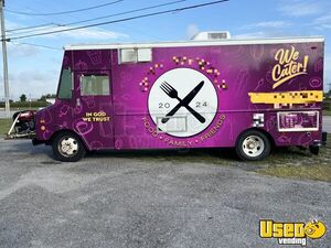 Well Maintained 29' Grumman Olson All-Purpose Food Truck | Mobile Food Unit for Sale in North Carolina!