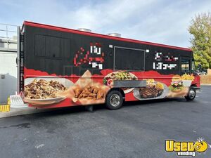 Low Mileage - 2021 Ford F59 All-Purpose Food Truck with Fire Suppression System for Sale in North Carolina!