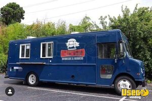 Turnkey Ready 2001 International 21' Diesel Permitted Kitchen Food Truck for Sale in North Carolina!