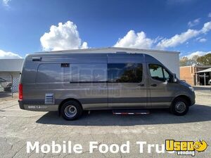 Low Mileage - 2021 Mercedez Benz Sprinter 4500 Diesel Food Truck for Sale in North Carolina!