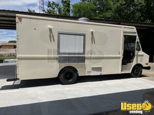 Chevrolet P30 Step Van Food Truck with Pro-Fire Suppression for Sale in Ohio!