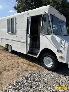 Well Maintained - Chevrolet P30 All-Purpose Food Truck Mobile Vending Unit for Sale in Oklahoma!
