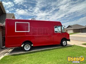 Newly Built - 2002 Freightliner MT45 All-Purpose Food Truck for Sale in Oklahoma!