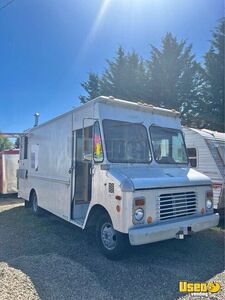 Freshly Converted Chevrolet P30 Step Van Kitchen Food Truck for Sale in Oregon!