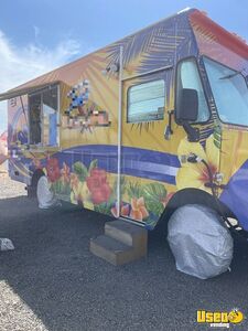 Self-Contained - 24' Freightliner Grumman Olson Diesel Food Truck for Sale in Oregon!