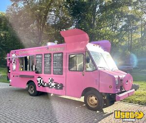 CUTE - 28' Chevrolet P30 Diesel Food Truck | Mobile Food Unit for Sale in Pennsylvania!