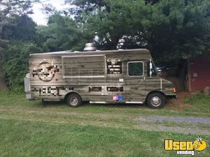 Well Equipped - 2005 24.5' Workhorse All-Purpose Food Truck Mobile Vending Unit for Sale in Pennsylvania!
