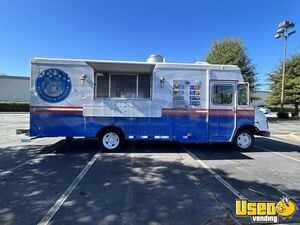 2004 25' Workhorse P42 Food Truck with Pro-Fire Suppression for Sale in South Carolina!