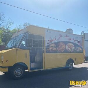2003 Ford 14' Step Van Food Concession Truck / Used Kitchen on Wheels for Sale in Tennessee!