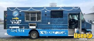 Low Mileage - 2021 18' Ford Super Duty Diesel Food Truck with Pro-Fire Suppression for Sale in Tennessee!