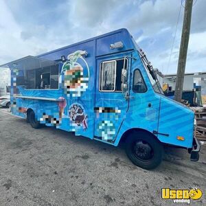 18' Chevrolet Food Truck with Pro-Fire Suppression | Mobile Food Unit for Sale in Texas!
