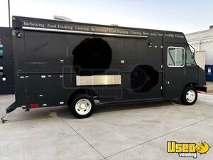 TURNKEY & LOW MILES - 2018 Ford F59 Food Truck with Pro-Fire Suppression for Sale in Texas!