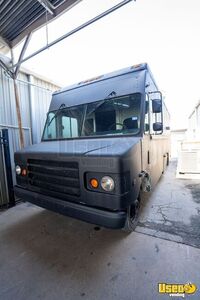 2003 Workhorse P42 All-Purpose Food Truck Mobile Food Unit w/ 2021 Kitchen for Sale in Texas!