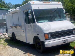 Like New - Chevrolet  All-Purpose Food Truck | Mobile Food Unit for Sale in Texas!