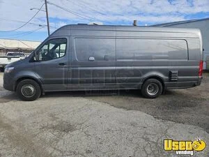 Versatile - 2022 Mercedes-Benz Sprinter 4500 All-Purpose Food Truck for Sale in Texas!
