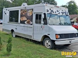 Chevrolet P30 Diesel All-Purpose Mobile Kitchen Food Truck for Sale in Texas!