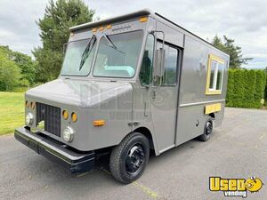 2002 Freightliner Food Truck | Mobile Street Vending Unit for Sale in Texas!