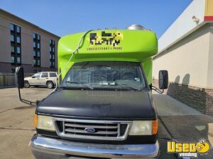 Lightly Used 2004 Ford 450 Mobile Kitchen Food Truck with Pro-Fire for Sale in Texas!