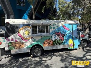 2006 25' GMC Savana 3500 Food Truck | Mobile Street Vending Unit for Sale in Texas!