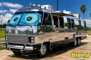 Well Equipped 33' All-Purpose Food Bus with Pro Fire System for Sale in Texas!