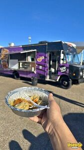 2004 Chevrolet Workhorse Step Van All-Purpose Food Truck Mobile Food Unit for Sale in Texas!