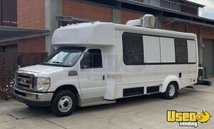 Like New - 2010 Ford E-450 24' All-Purpose Food Truck with Extra Two Seats for Sale in Texas!