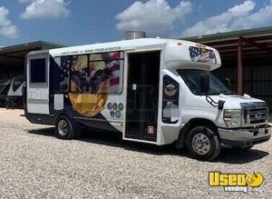 2010 - 26' Ford E450 Food Truck Bus w/ NEW FACTORY MOTOR and 2021 Kitchen Buildout For Sale in Texas!!!