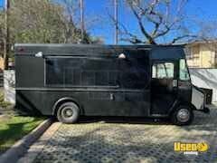 Well Equipped - GMC 3500 Regular Cab All-Purpose Food Truck for Sale in Texas!