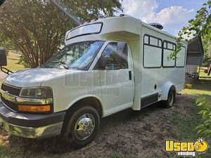 2011 Chevrolet Express 3500 Food Truck | Mobile Food Unit for Sale in Texas!